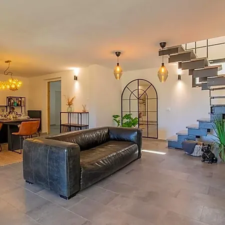 A Few Steps From The Sea-villa Acquasalata *