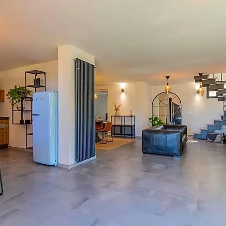 A Few Steps From The Sea-villa Acquasalata *