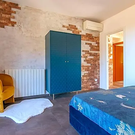 A Few Steps From The Sea-villa Acquasalata